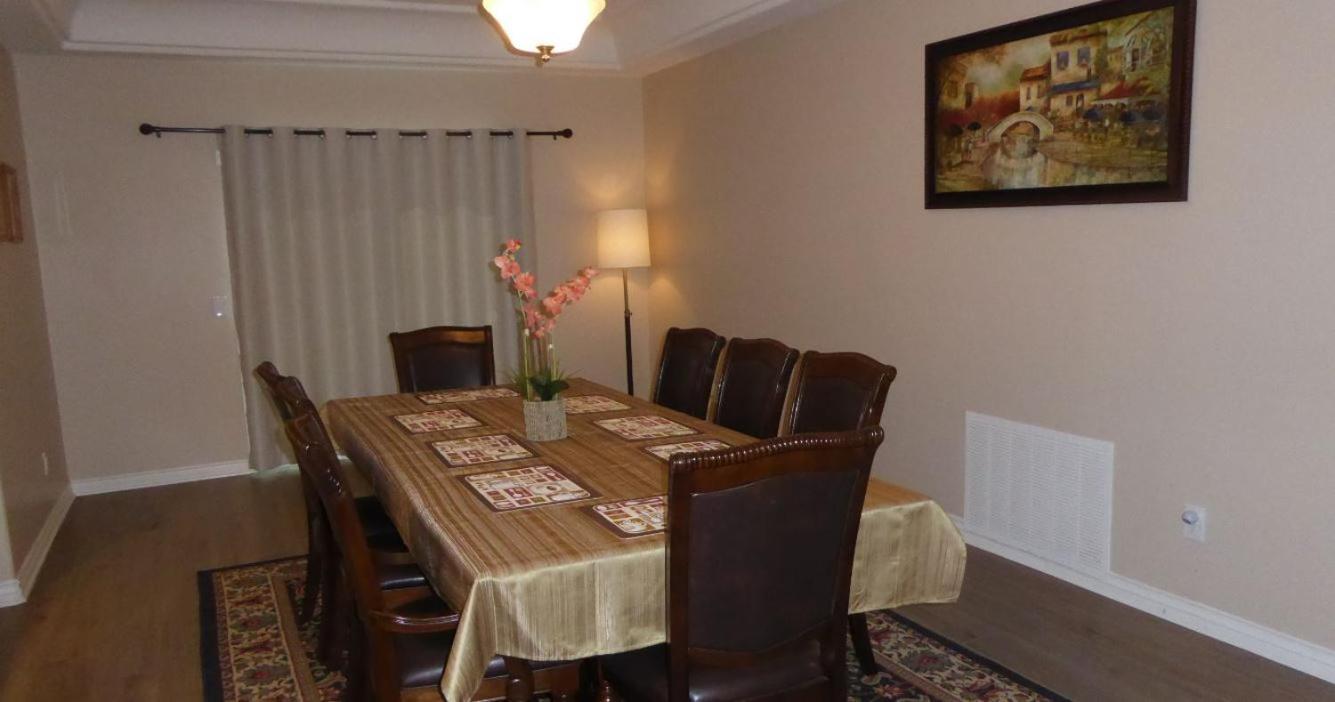Mansion On The Hill Let 4 Rooms, 5Th Cost Extra Sage Luaran gambar